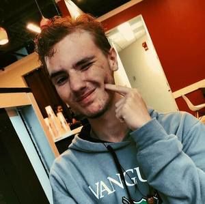 Meet your Posher, Christopher